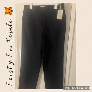 Universal Thread Women's Straight Leg Jeans - Black